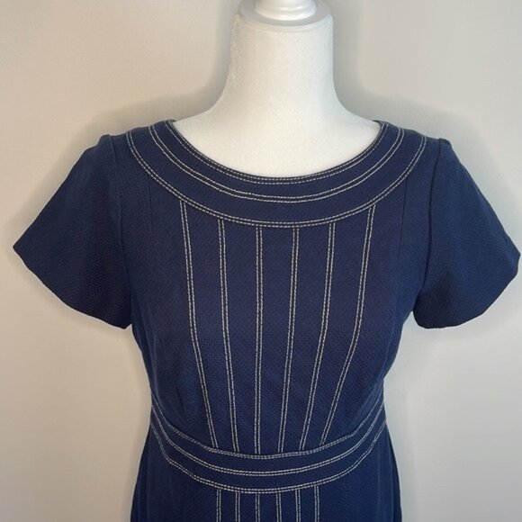 Boden Kitty Textured Dress | 8 Petite | Navy - Picture 3 of 12